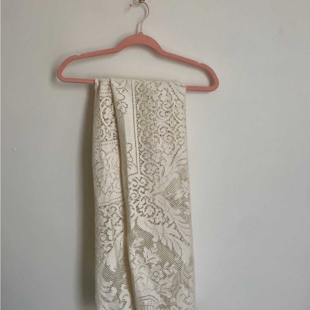 Cream Lace skirt